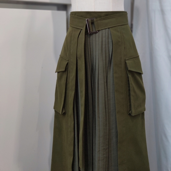 CLANE Military docking pleats skirt - Picture 6 of 9